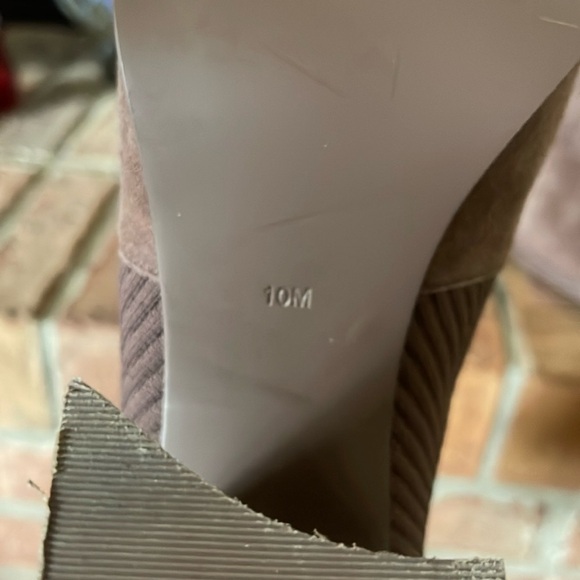 Steve Madden Women's Tackle Ankle Boots in Taupe Suede - Picture 7 of 8